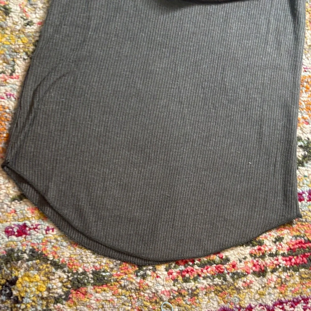Chaser Gray Ribbed Off-Shoulder Top - Picture 4 of 4